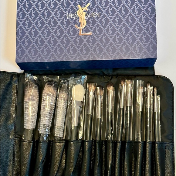 Yves Saint Laurent Other - Yves Saint Laurent Luxurious 12-pc Makeup Brush Collection GWP Item. New RARE